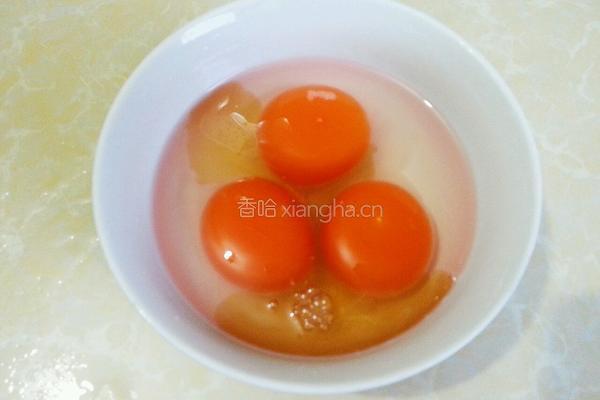 彩椒炒火腿鸭蛋的做法图解2