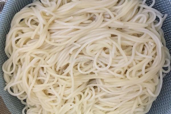 油泼面的做法图解3