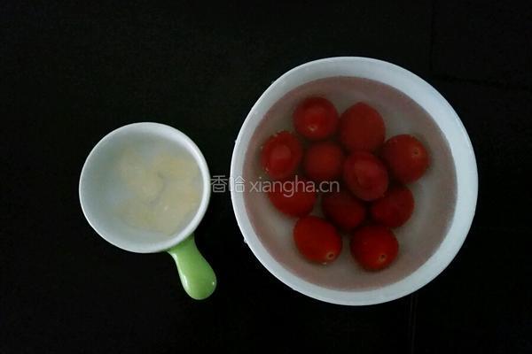 圣女果糖水的做法图解1