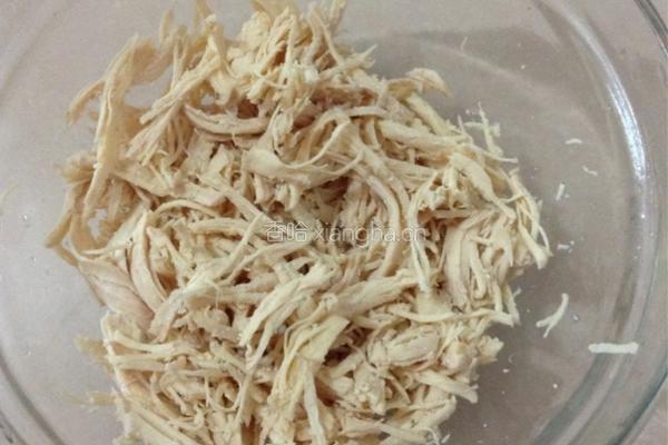 绿豆芽拌鸡丝的做法图解5