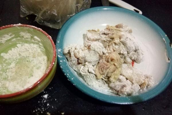 脆皮炸鸡的做法图解8