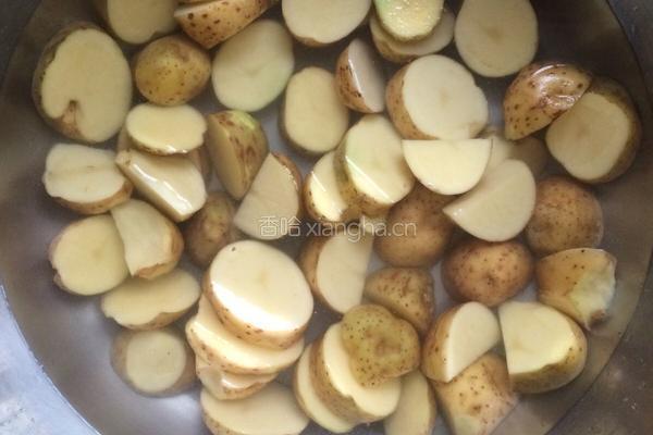 番茄小土豆的做法图解1