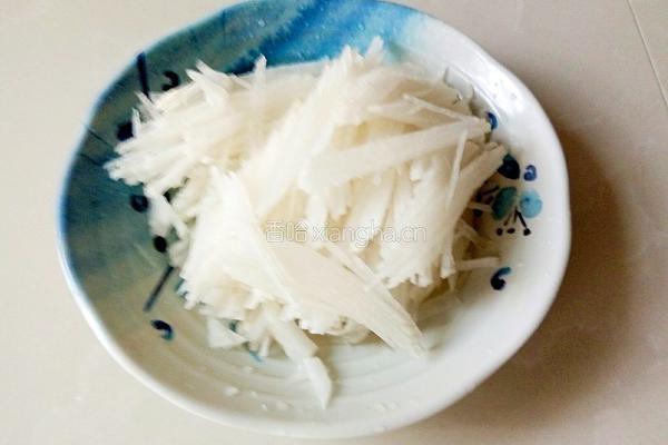 白萝卜紫菜疙瘩汤的做法图解1