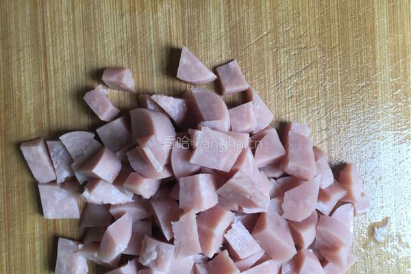 圣女果鸡蛋火腿肠生菜卷饼的做法图解5