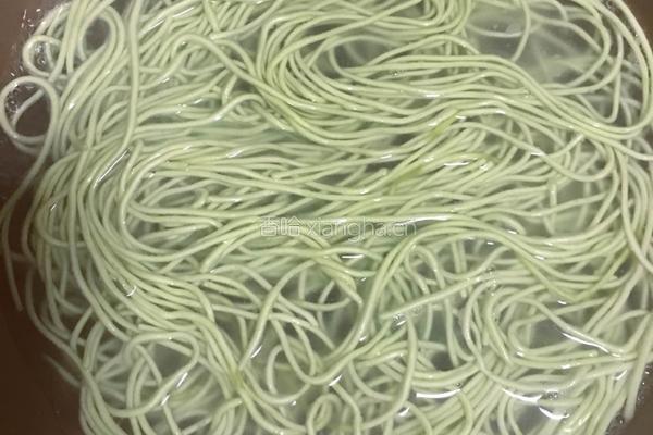牛肉烤肠蔬菜面的做法图解4