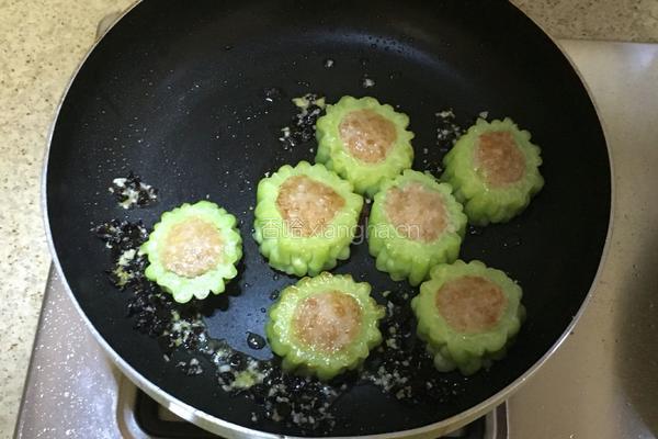 豉汁酿苦瓜的做法图解7