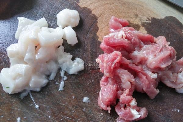 辣椒豆干炒肉的做法图解1