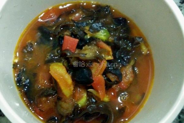 黑木耳西红柿蒸鳟鱼的做法图解6