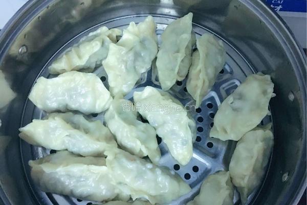 原生态包子加煎饺配番茄的做法图解7