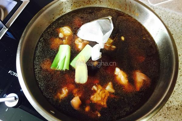 酥烂黄豆炖猪蹄的做法图解6