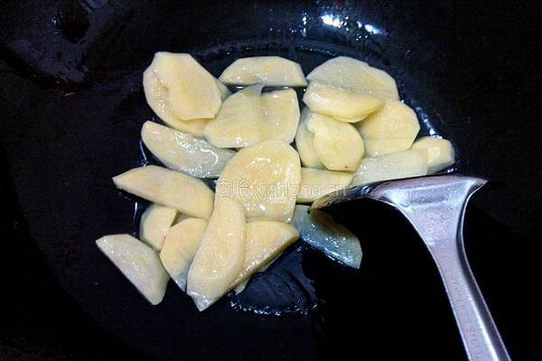 彩椒炒土豆片的做法图解3