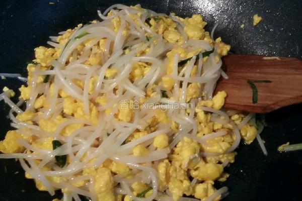 绿豆芽炒鸡蛋的做法图解10
