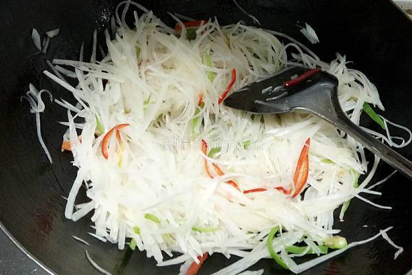 清炒白萝卜的做法图解7