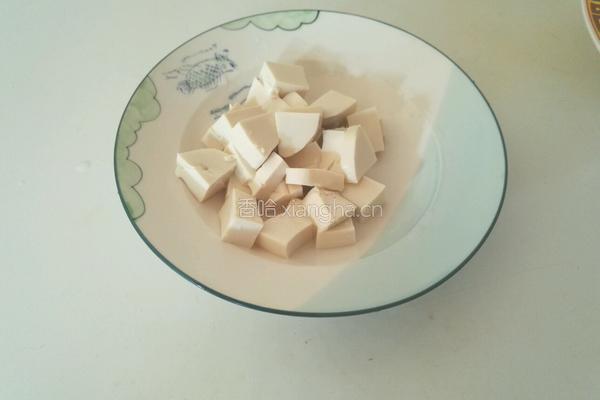 瘦肉豆腐汤的做法图解2
