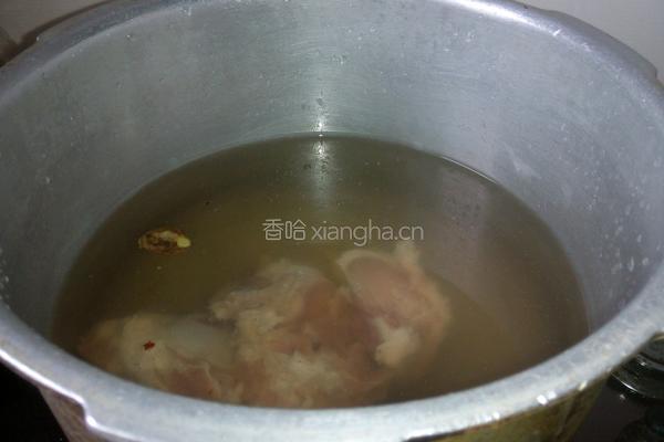 冬瓜排骨汤的做法图解7