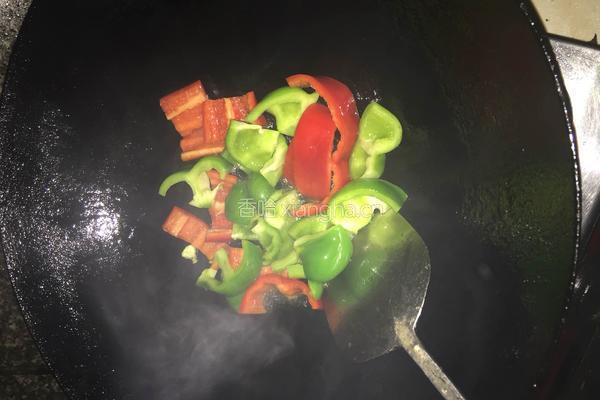 彩椒炒肥肠的做法图解3