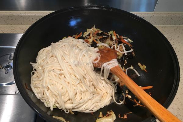 卷心菜炒面的做法图解6