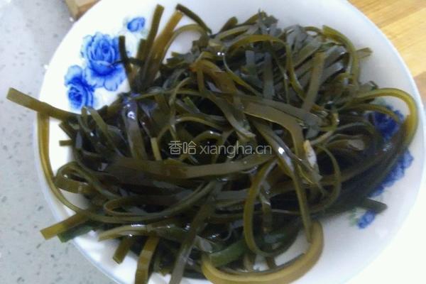 凉拌海带丝的做法图解1