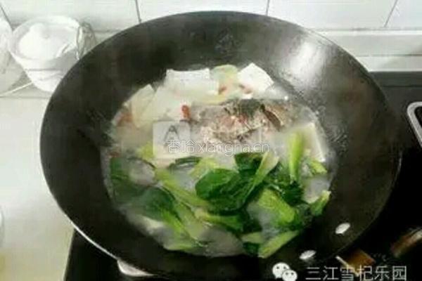 枸杞鲫鱼豆腐汤的做法图解5