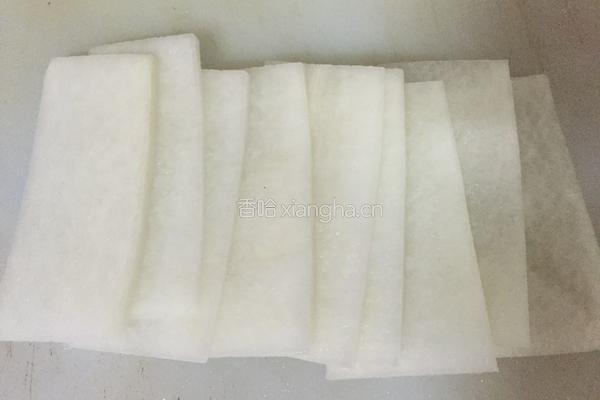 白萝卜鸡肉卷的做法图解2