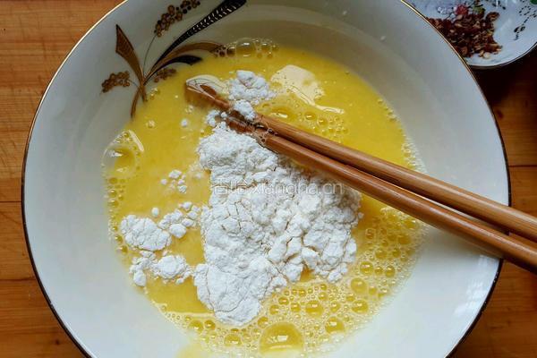 彩椒鸡蛋饼的做法图解4
