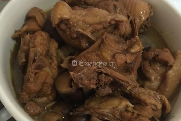 香菇鸡块。的做法图解1