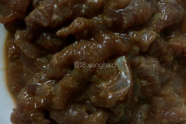 彩椒麻花肉片的做法图解2