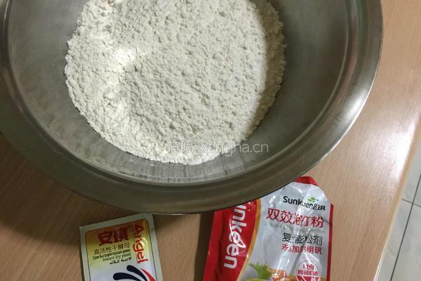 生煎包（猪肉三鲜）的做法图解1