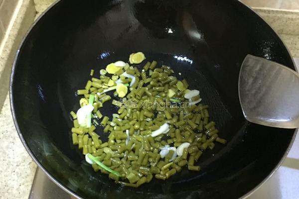 酸辣鸭胗的做法图解4