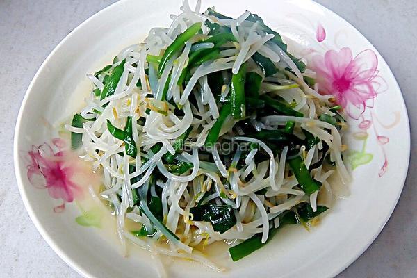 清炒韭菜绿豆芽