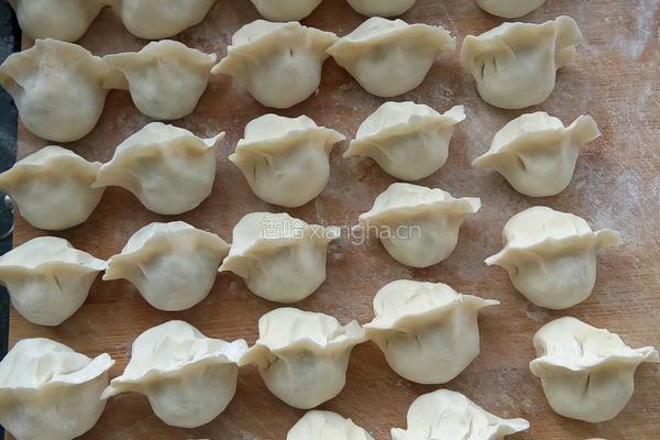 鸡脯肉水饺的做法图解5