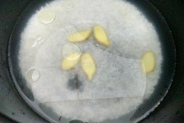 鲜虾粥的做法图解3