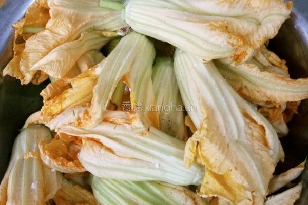 肉酿南瓜花的做法图解3