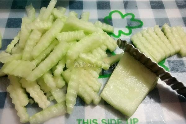 凉拌西瓜皮的做法图解4