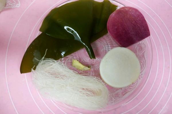 粉丝白萝卜海带汤的做法图解1