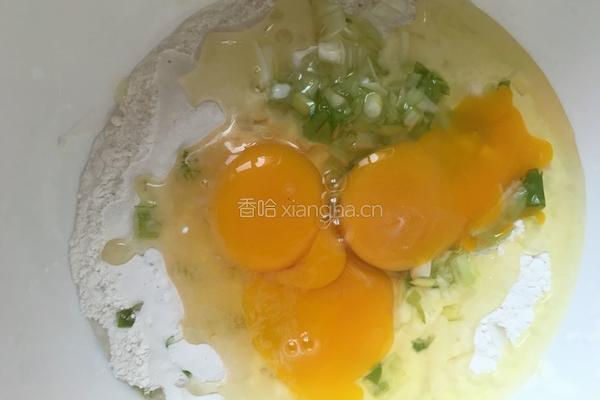 香葱鸡蛋饼的做法图解3