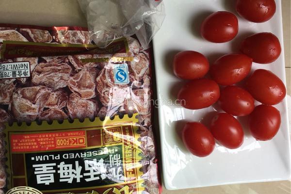 圣女果话梅糖水的做法图解1