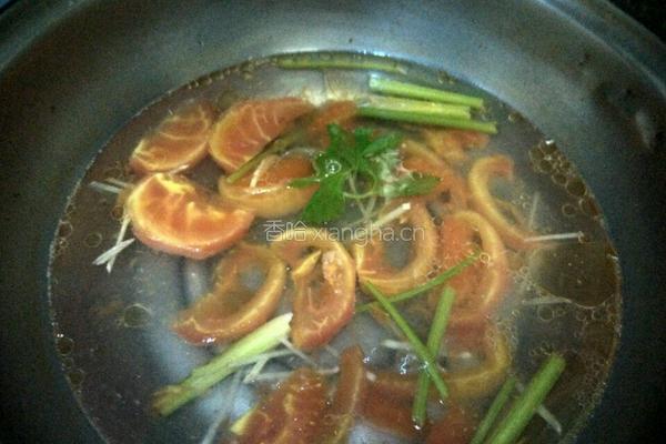 豆腐鱼粉丝汤的做法图解4