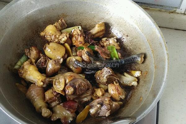 家常炖鸡汤的做法图解5