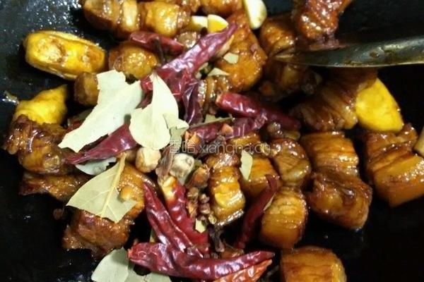 五花肉炖白萝卜的做法图解6