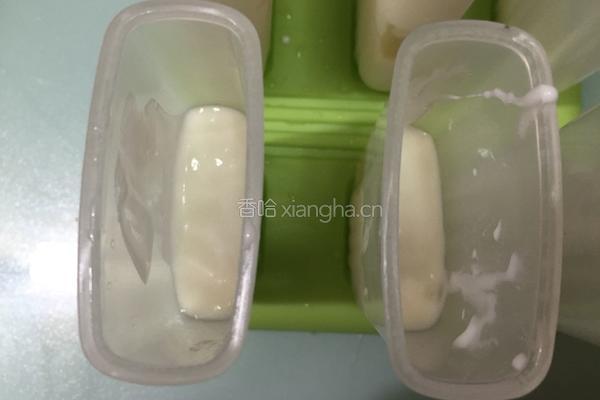 哈密瓜酸奶冰棒的做法图解5