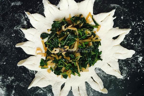 虾米野菜盒子的做法图解11
