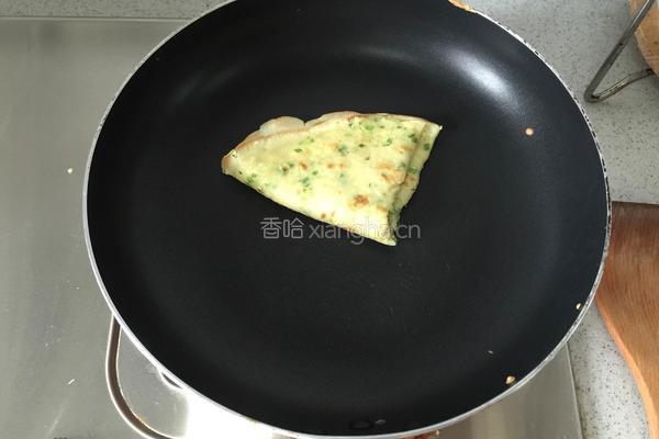 葱花鸡蛋饼的做法图解9