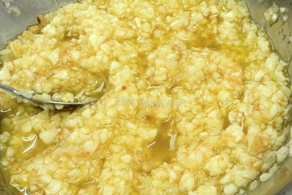 蒜蓉蒸波士顿龙虾配日式饭团的做法图解2