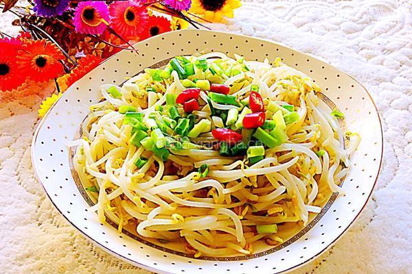 凉拌绿豆芽的做法图解6