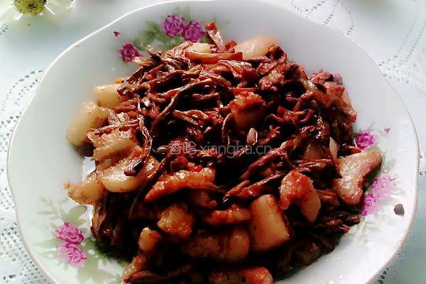 干豇豆炒五花肉的做法图解8