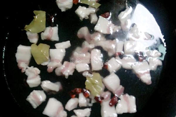 干豇豆炒五花肉的做法图解3