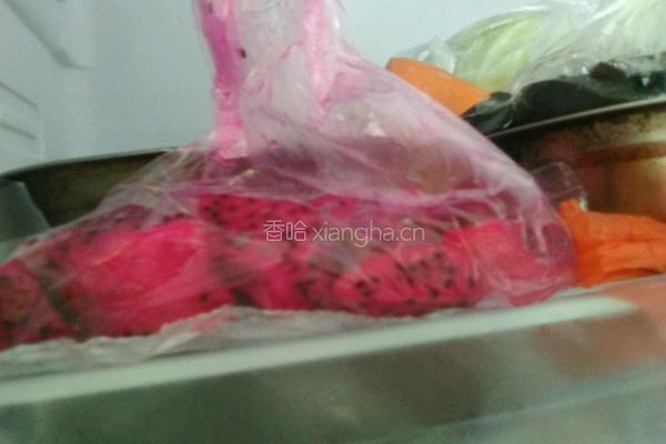 花生巧克力水果冰激淋的做法图解7