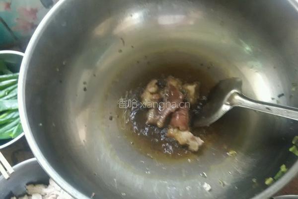 肉片炒花白的做法图解2