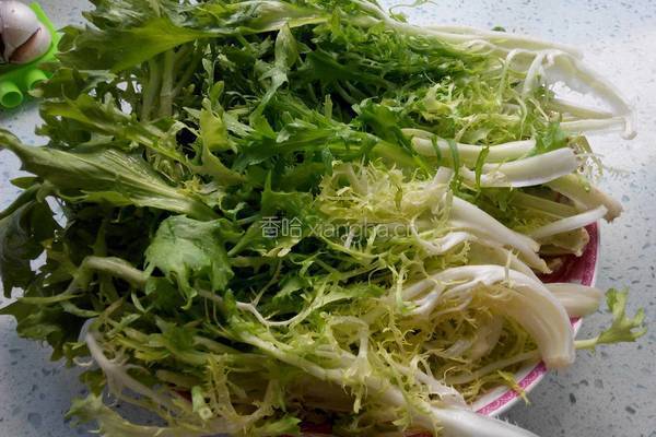 素拌苦苣的做法图解1